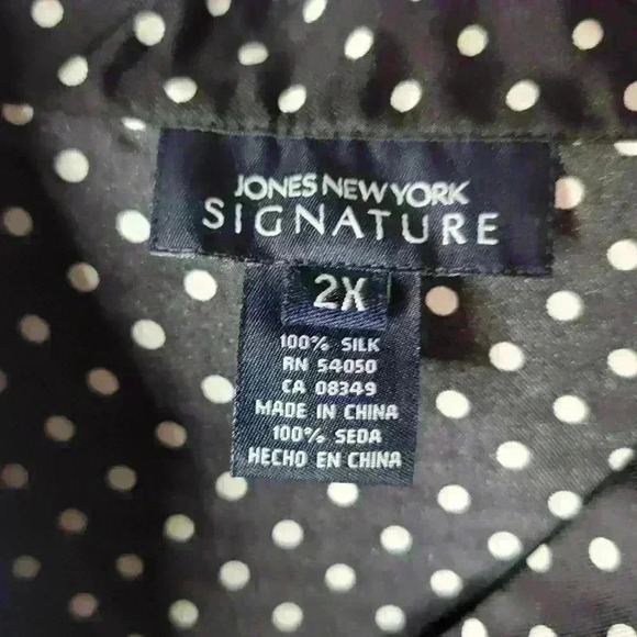 Jones New York Signature 100% Silk black w/ white poka dot button-down size 2X. - Picture 2 of 3